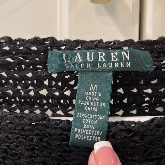 Lightweight fun sweater - Picture 2 of 5